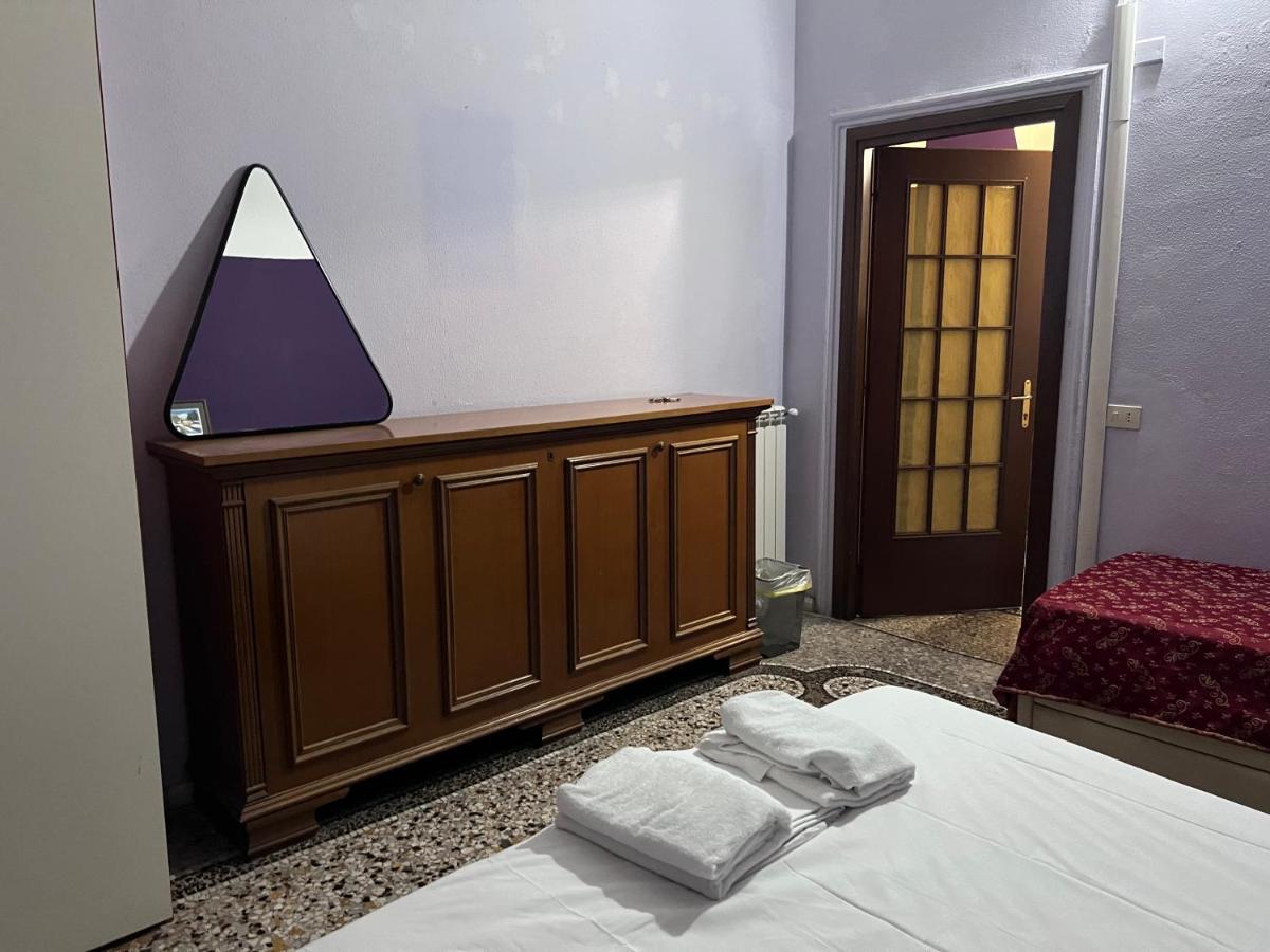 Guesthouse Ava Roma المظهر الخارجي الصورة